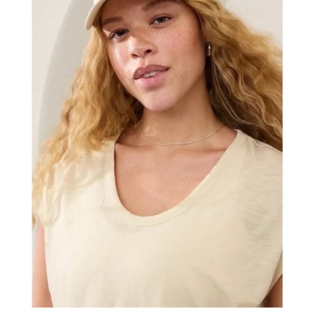 Athleta Women's Classic Slub Tee Size in Pelican Cream color. retail $55 NWT - Picture 6 of 13
